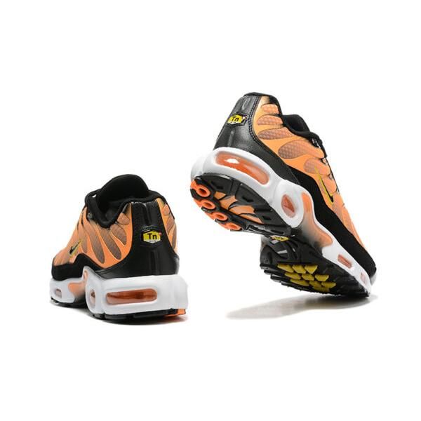 AIR MAX PLUS TN ‘ORANGE BLACK’