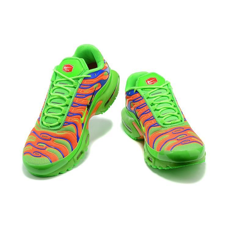 AIR MAX PLUS TN ‘DOUBLE SWOOSH’