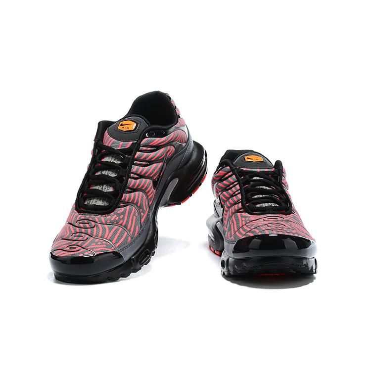 AIR MAX PLUS TN ‘EURO TOUR’